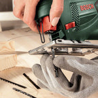 Bosch Stichsäge PST 700 E (1x Sägeblatt, Koffer, 500 Watt)