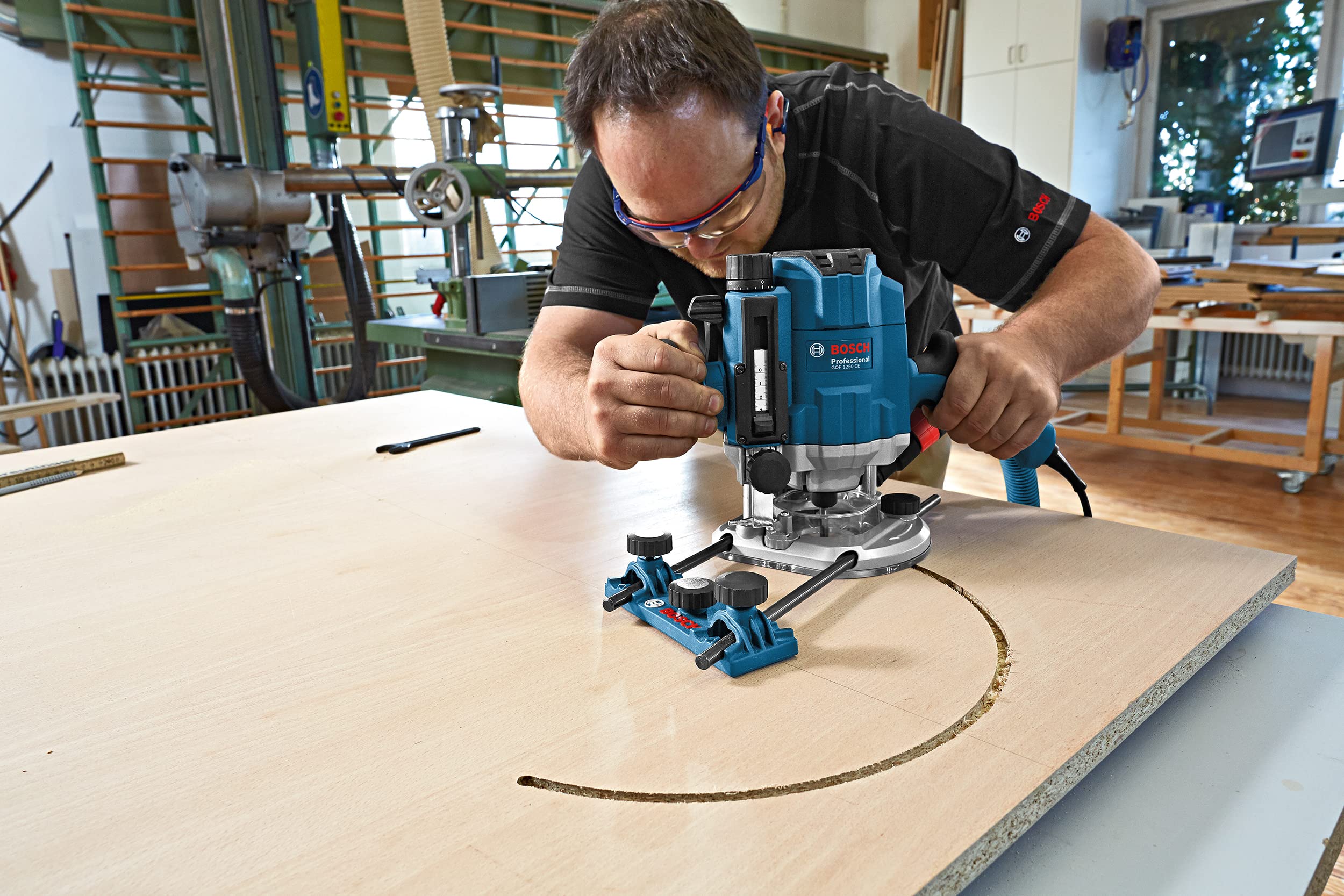 Bosch Professional 15tlg. Fräser Set Mixed (für Holz, für Oberfräsen mit 1/4 Zoll Schaft)