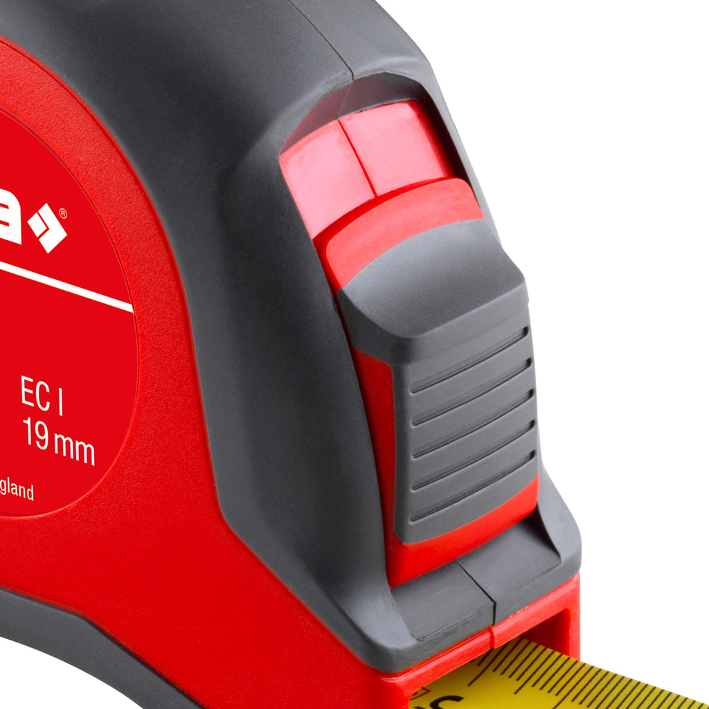 SOLA PRO-TM - Bandmaß 5m / 19mm - robustes Profi-Rollbandmaß mit Gürtelclip - Stahlband, gelb lackiert mit mm Skala - Genauigkeitsklasse I - Rollmeter mit beweglichem Endhaken - Länge 5m/19mm