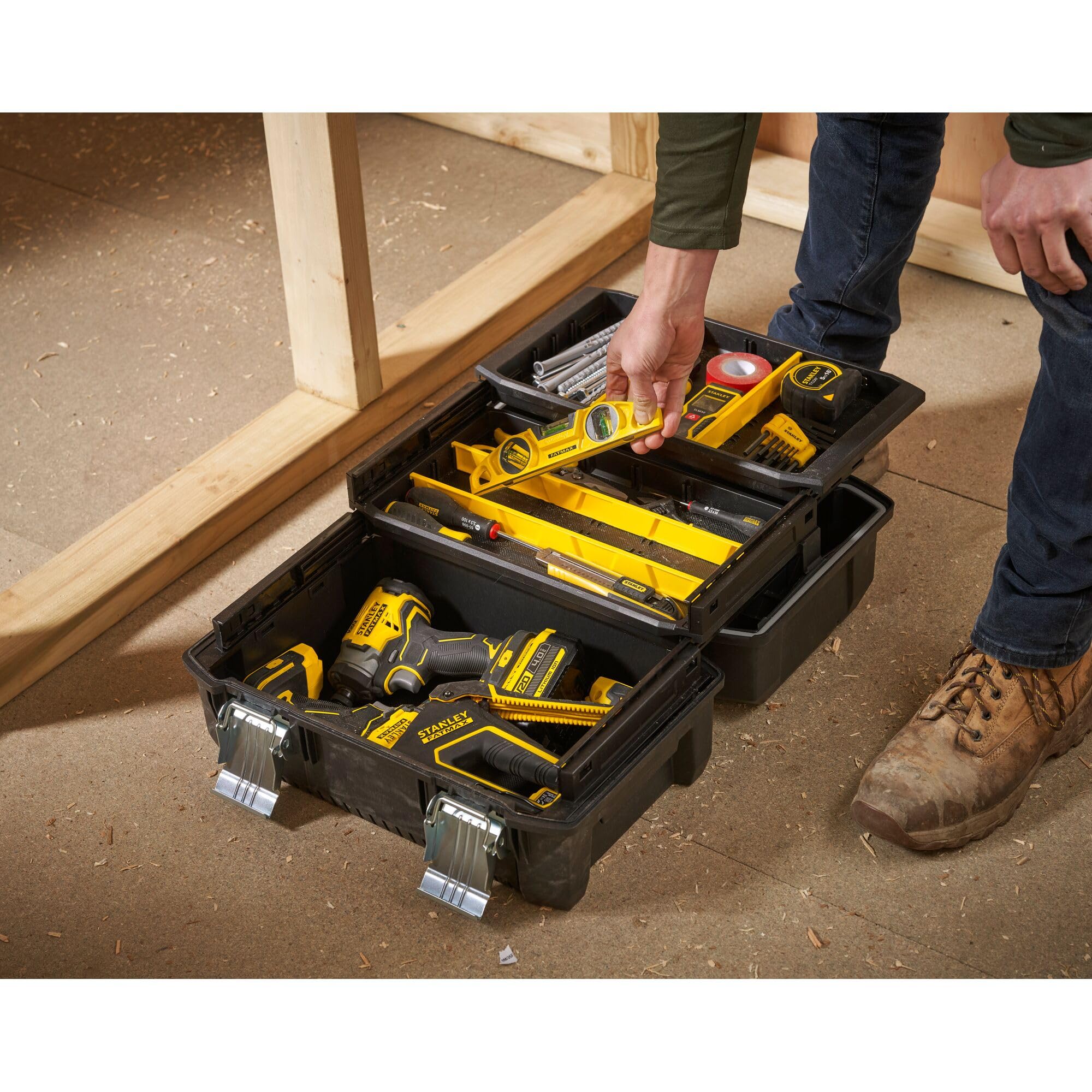 STANLEY FatMax Werkzeugbox Werkzeugkoffer leer Werkzeugkasten - Werkzeugkiste (18 Zoll, 46 x 32 x 24 cm, Koffer für Werkzeuge, Box mit ausladenden Schubfächern, robust) FMST1-71219