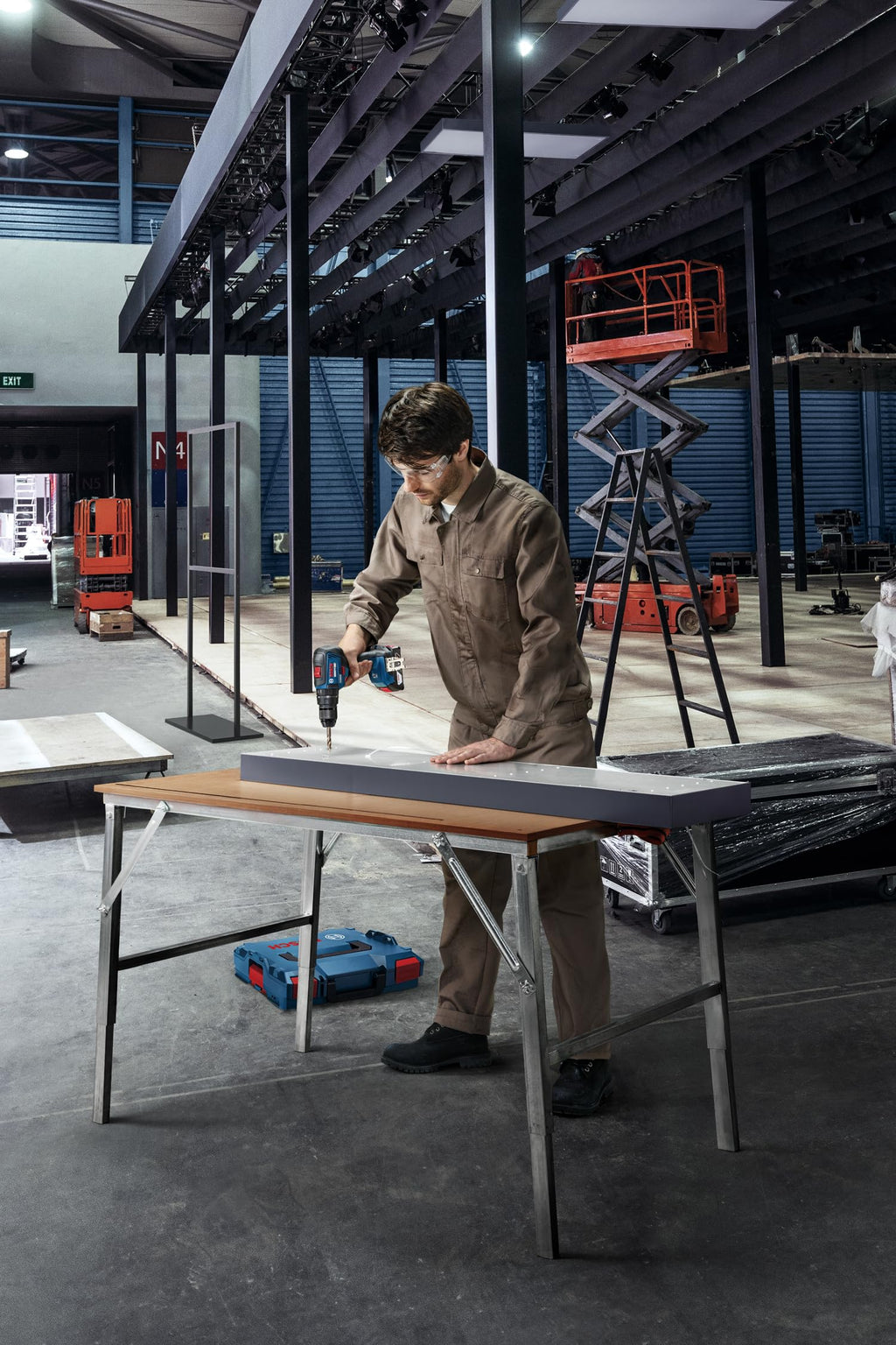 Bosch Professional 18V System Akku Schlagbohrschrauber GSB 18V-55 (max. Drehmoment 55 Nm, ohne Akku/ Ladegerät)