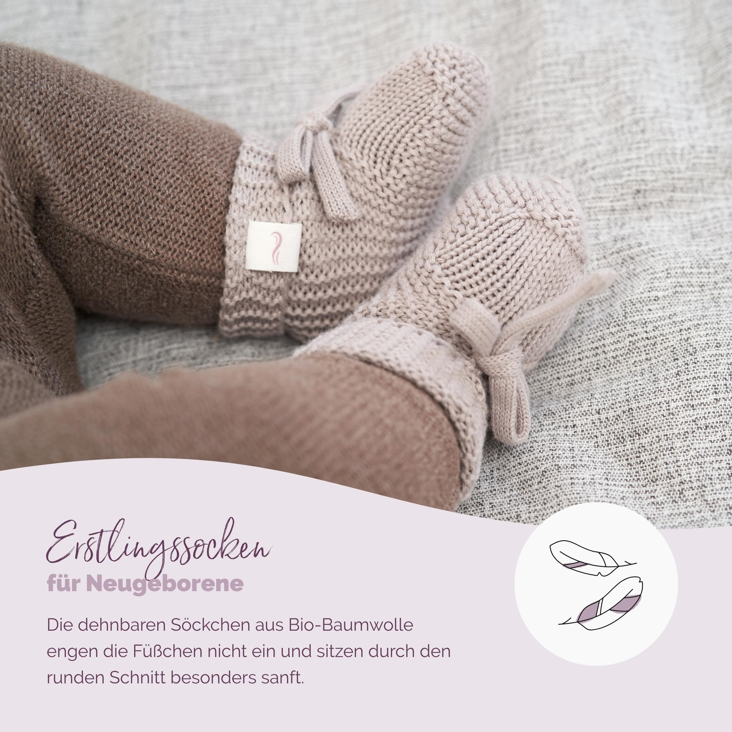 Livella Kuscheltuch „Hase“ mit Söckchen - Reine Bio-Baumwolle – Premium Schmusetuch, Kuscheldecke, Schmusedecke, Strickdecke - Samtweich & atmungsaktiv - Oeko-TEX® Standard 100 und GOTS Zertifiziert
