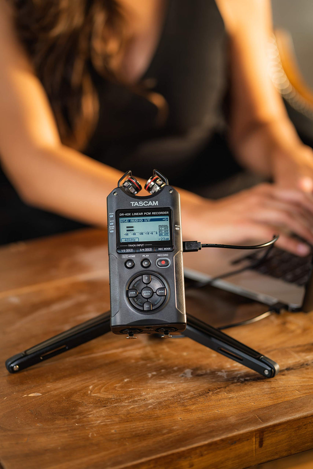 Tascam DR-40X Tragbarer Vierspur-Audiorecorder und USB-Interface