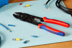 KNIPEX Crimpzange, 0,5-6,0 mm², für Kabelschuhe und Flachsteckverbinder, mit Abisolier- und Scheidfunktion,Presszange, Kabelschuhzange, 97 22 240
