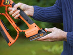 Black+Decker 18V Akku-Astschere Alligator (18V, 2.0Ah, 15cm Schwertlänge, bis 100mm Durchmesser, patentierte Klemmbacken, kabellos für maximale Freiheit beim Holzschnitt, inkl. Akku + Ladegerät)