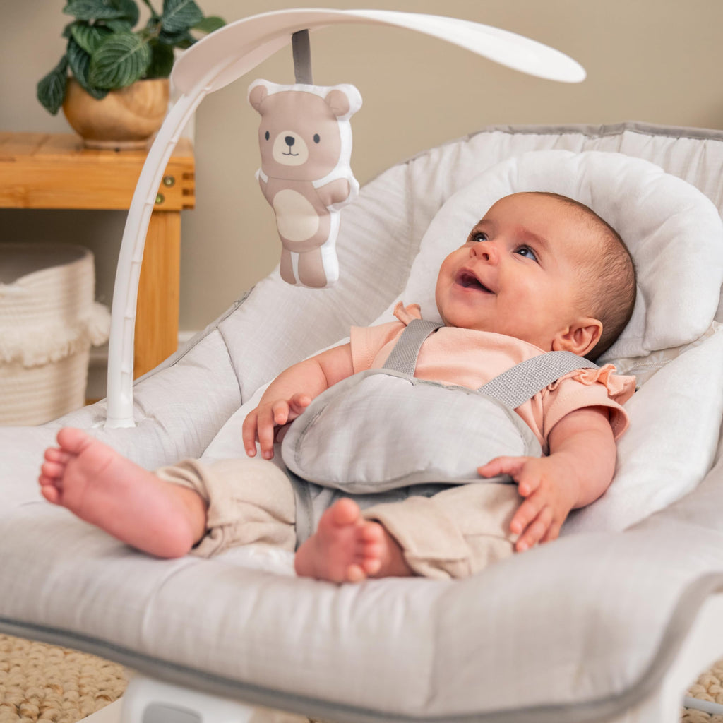 Ingenuity Keep Cozy 3-in-1 Baby Wippe, Sitz und Schaukel für Babys bis Kleinkinder, mit Vibrationen und Spielzeugstange, 0-30 Monate, Bär Linden