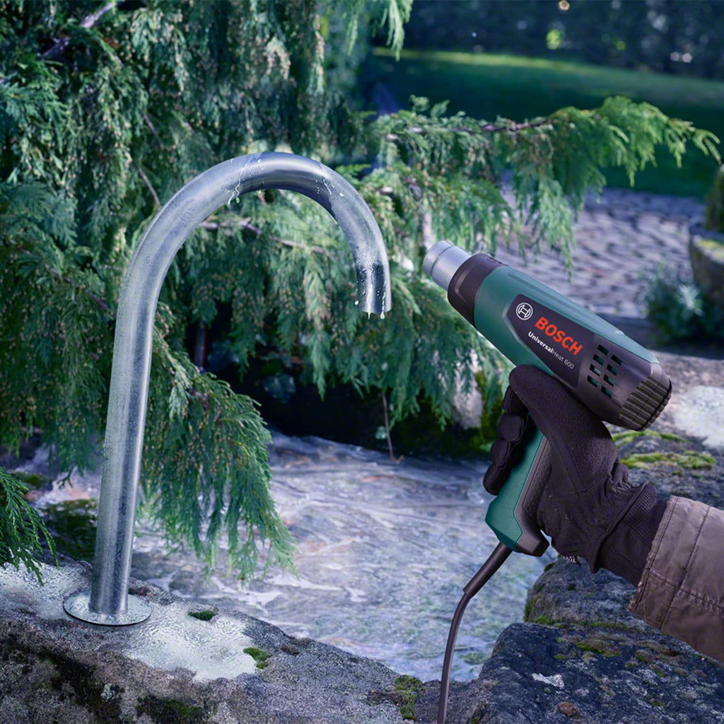 Bosch Heißluftgebläse UniversalHeat 600 (1800 W, Kunststoffkoffer)