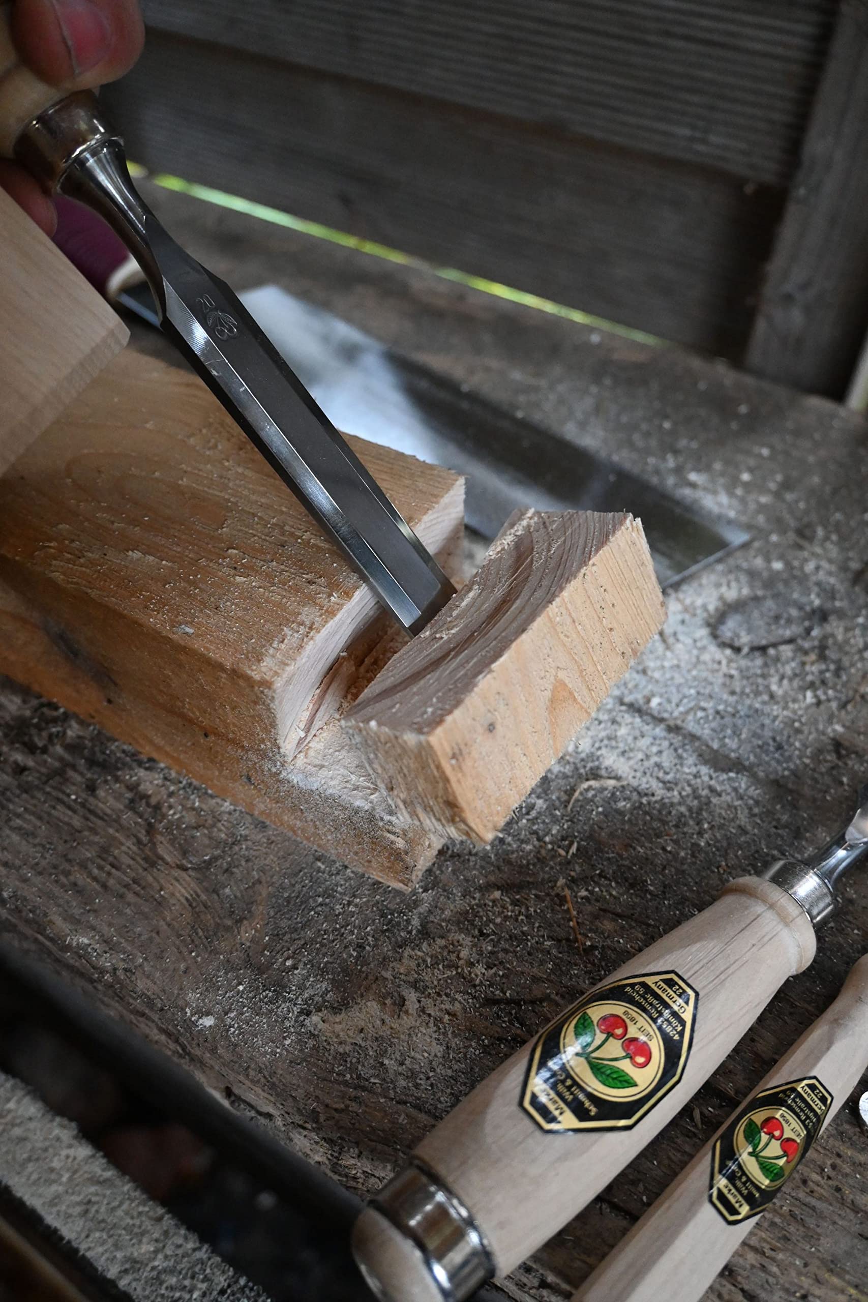 "KIRSCHEN" Werkzeuge 1001030 | hochwertige Stechbeitel mit Weißbuchenheft, handgeschmiedet in Deutschland - 30mm