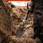 Roughneck Gorilla Scharfkantige Mikroschaufel, Robustes Rundblatt, kurzer Stiel zum Schneiden, Graben und Öffnen von Schüttgutsäcken in kleinen, kompakten Räumen – 690 mm (27 Zoll)