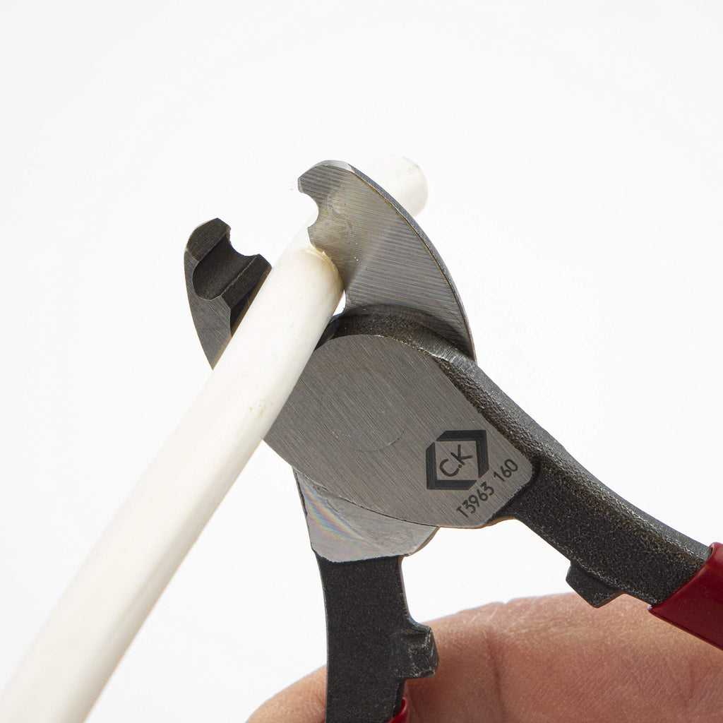 C.K Kabelschneider - 160 mm I Geeignet für Kupfer- und Aluminiumkabel | Langlebiges Material I Leichtes Arbeiten | Saubere Schnittergebnisse I Effektives Schneiden & Abisolieren | T3963 160 -
