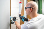 wolfcraft PU Schaumpistole - Dosierpistole für Montageschaum I 4342000 I Baumschaumpistole inkl. Feindüsen und Verlängerung - Abdichten, Dämmen und Kleben
