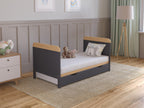 Love For Sleep Babybett Beistellbett 120x60 cm mit Schublade & Matratze - Kinderbett Baby Bett Holz Anthrazit-Kiefer, Babybett Komplett Set - Kinderbett Babybett Mitwachsend Gitterbett
