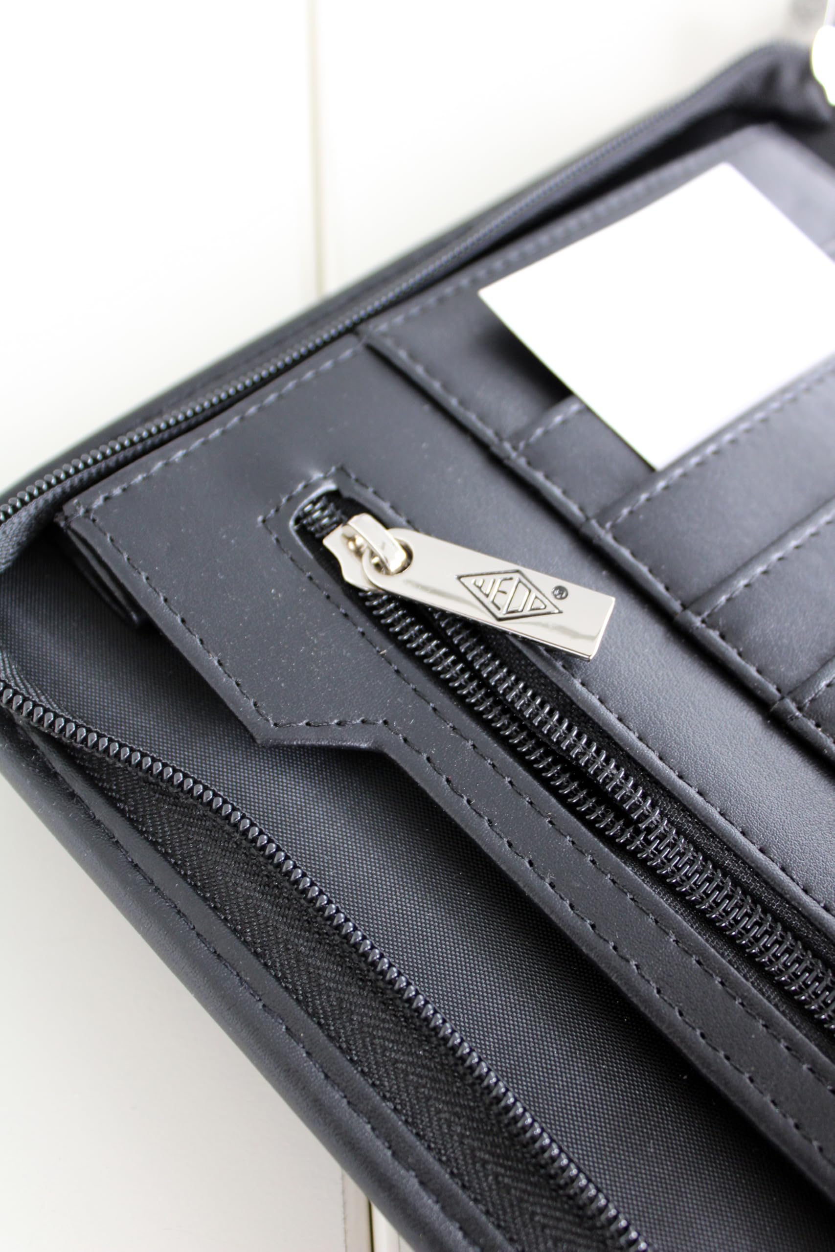 WEDO Elegance A5 Konferenzmappe – Executive Organizer im Leder-Look mit 4-Ring-Mechanik, Karten- & Dokumentenfächern, Stifthalter, kompakt & stilvoll