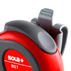 SOLA BIG T - Bandmaß 8m / 25mm - extrem robustes Profi-Rollbandmaß mit Gürtelclip - Stahlband, gelb lackiert mit mm Skala - Genauigkeitsklasse I - Rollmeter mit rutschfestem Endhaken - Länge 8m/25mm