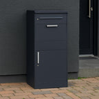 Zelsius Briefkasten mit Paketfach Neptun | pulverbeschichteter Stahl mit Edelstahl Elementen | RAL7016 Anthrazit | integrierte Rückholsperre | Bodenmontage | Paketbriefkasten, Paketbox, Parcel Box