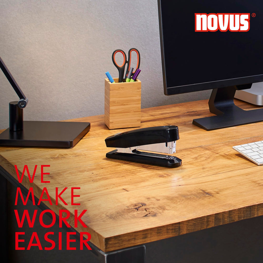 Novus B 7A Komfort Heftgerät (30 Blatt Heftleistung, Automatik-Funktion, inkl. 200 Klammern) schwarz glänzend