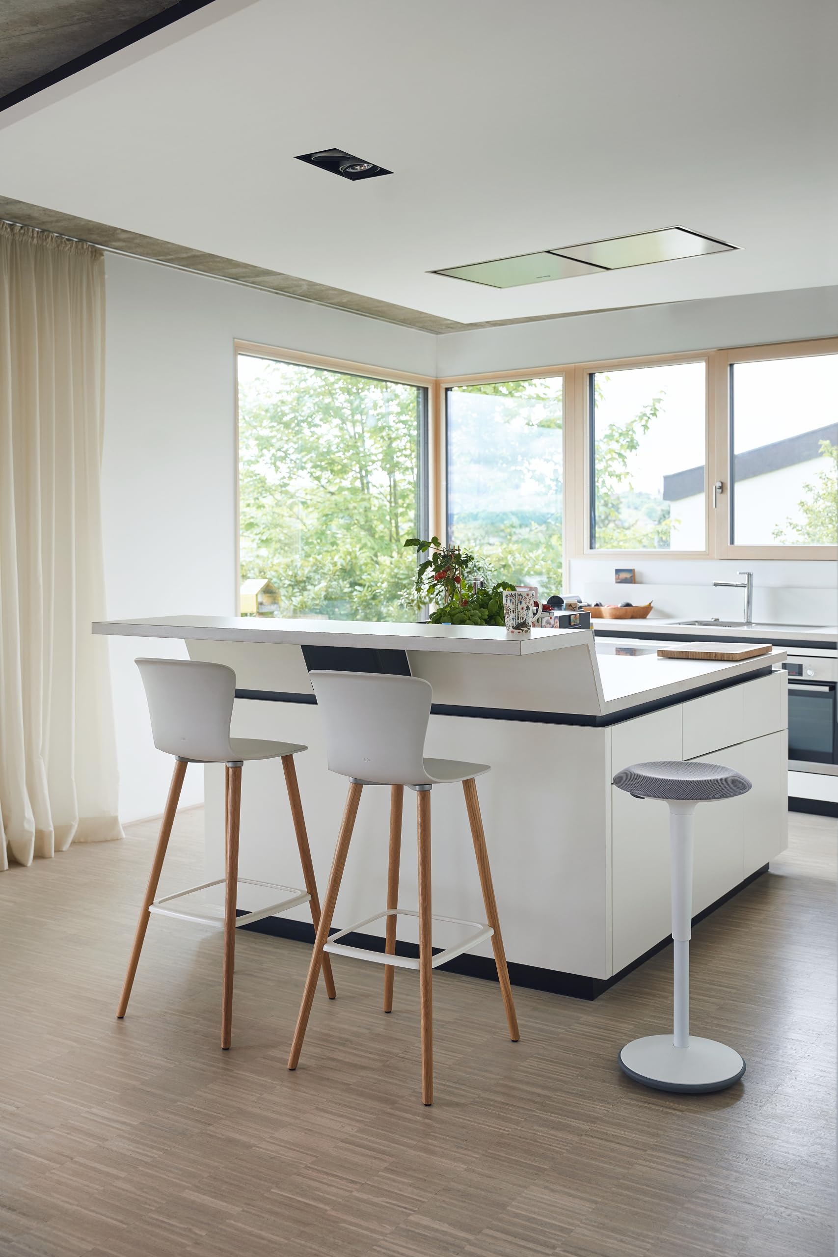 Sedus se:fit, Ergonomischer Hocker, Stehhocker, Stehsitz, Stehhilfe, Schwarz, Kunststoff, Gummifuß, 53-80 cm Höhenverstellbar