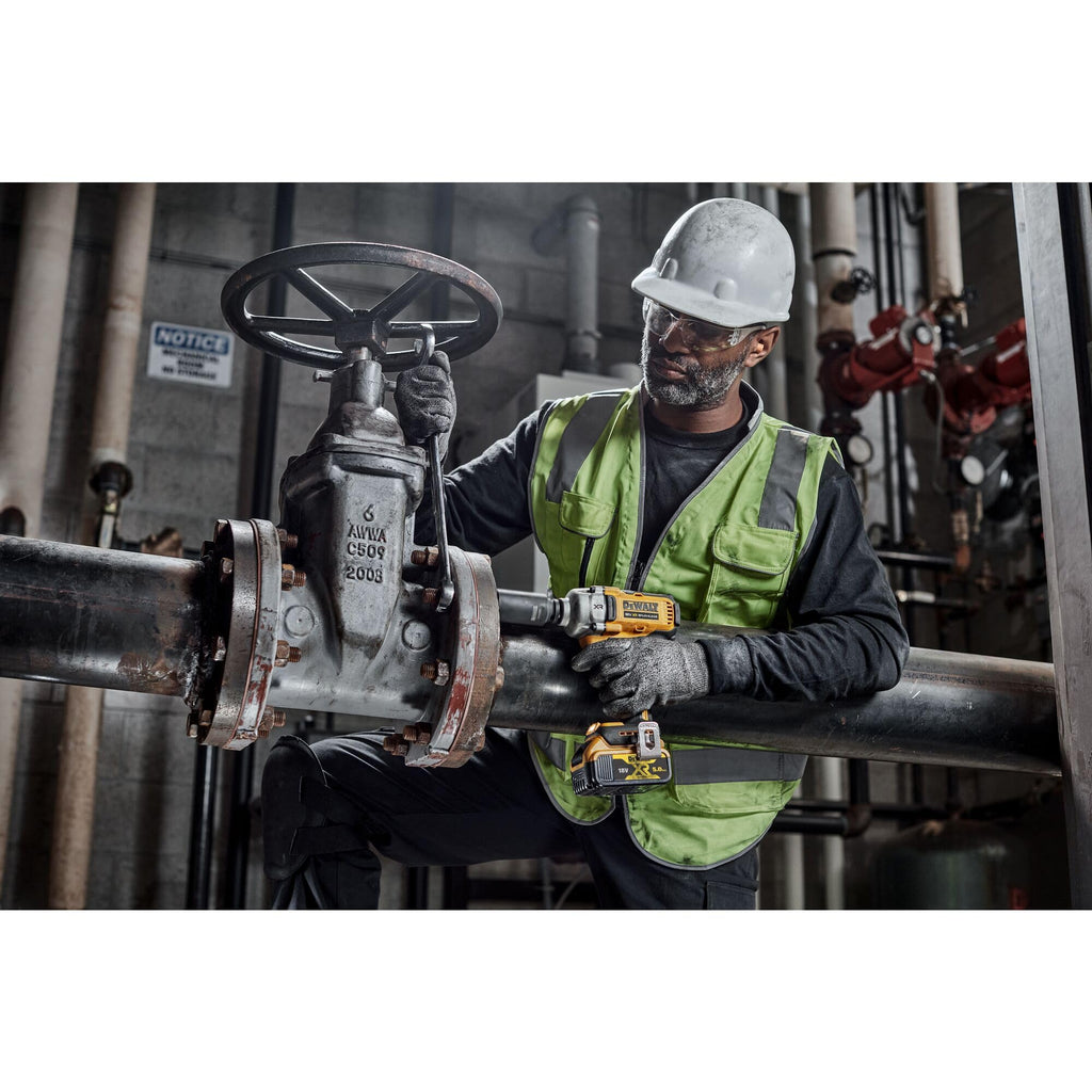 DEWALT XR Akku-Schlagschrauber DCF891N (18V, ½ Zoll Außenvierkant-Aufnahme mit Spreng- bzw. HOG-Ring, 813 Nm Anzugsmoment, inkl. Metall-Gürtelhaken, Lieferung ohne Akku & Ladegerät)