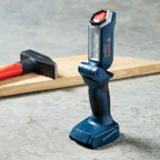 Bosch Professional 18V System Akku LED-Baustellenlampe GLI 18V-300 (max. Helligkeit 300 Lumen, ohne Akku/ Ladegerät)
