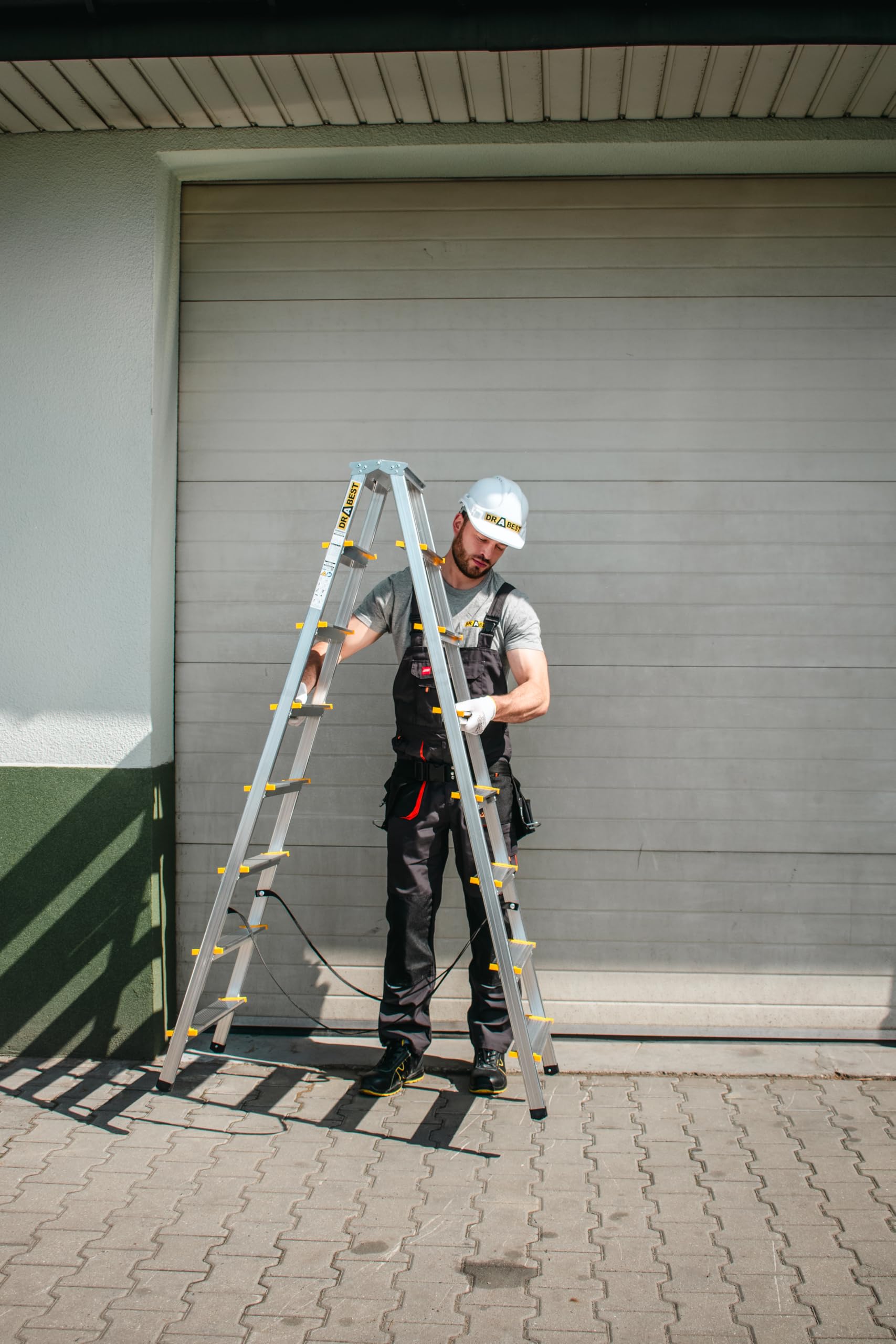 DRABEST Leiter PRO Serie Trittleiter Alu Klaptritt 8 Stufen Klappleiter Beidseitig Leiter max 150 kg