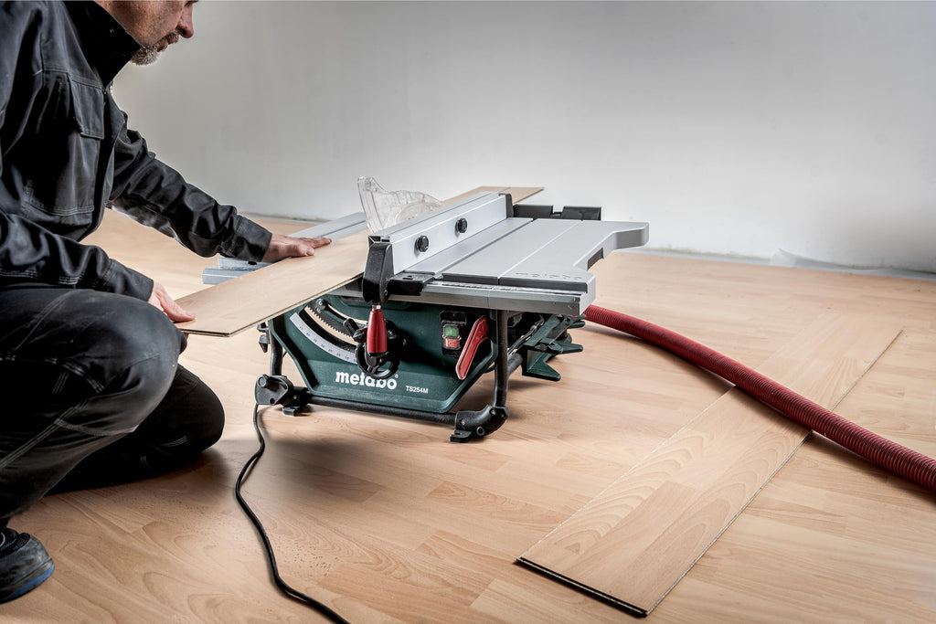 Metabo Tischkreissäge TS 254 M – 610254000 – Kompakt und mobil – bis zu 1.500 Watt, Sägeblatt Ø 254 mm, 2,3 m Kabellänge