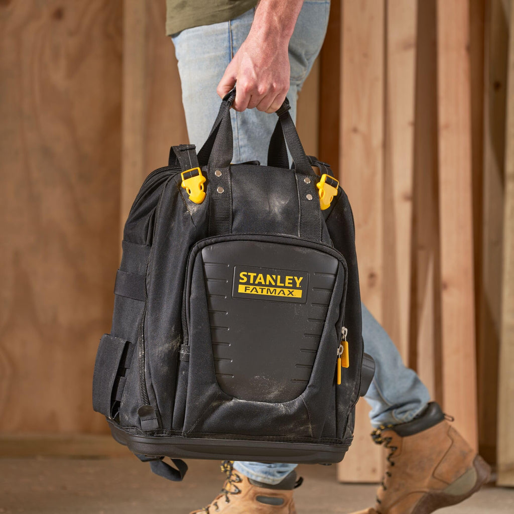 STANLEY FatMax Arbeitsrucksack (Werkzeugrucksack für die Baustelle & Werkstatt, praktische & übersichtliche Innenaufteilung, wasserdichter Kunststoffboden, gepolsterter Rücken) FMST1-80144