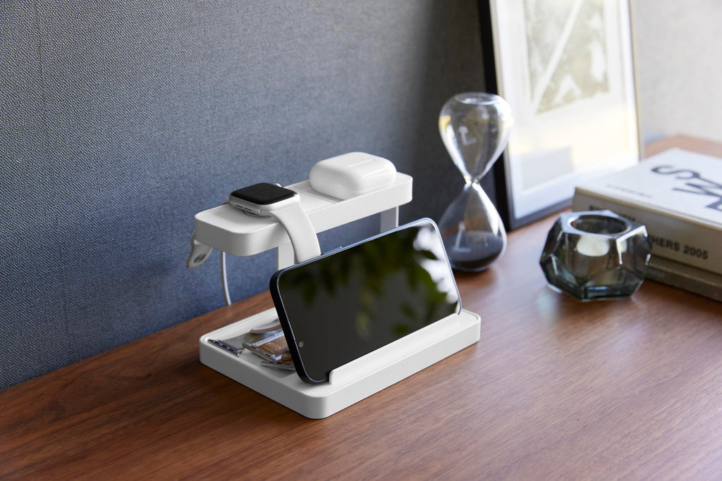 Yamazaki 1871 TOWER Smartphone & Device Charging Stand, white, Steel/ABS Resin/Silicone, 16 x 11.6 x 10 cm