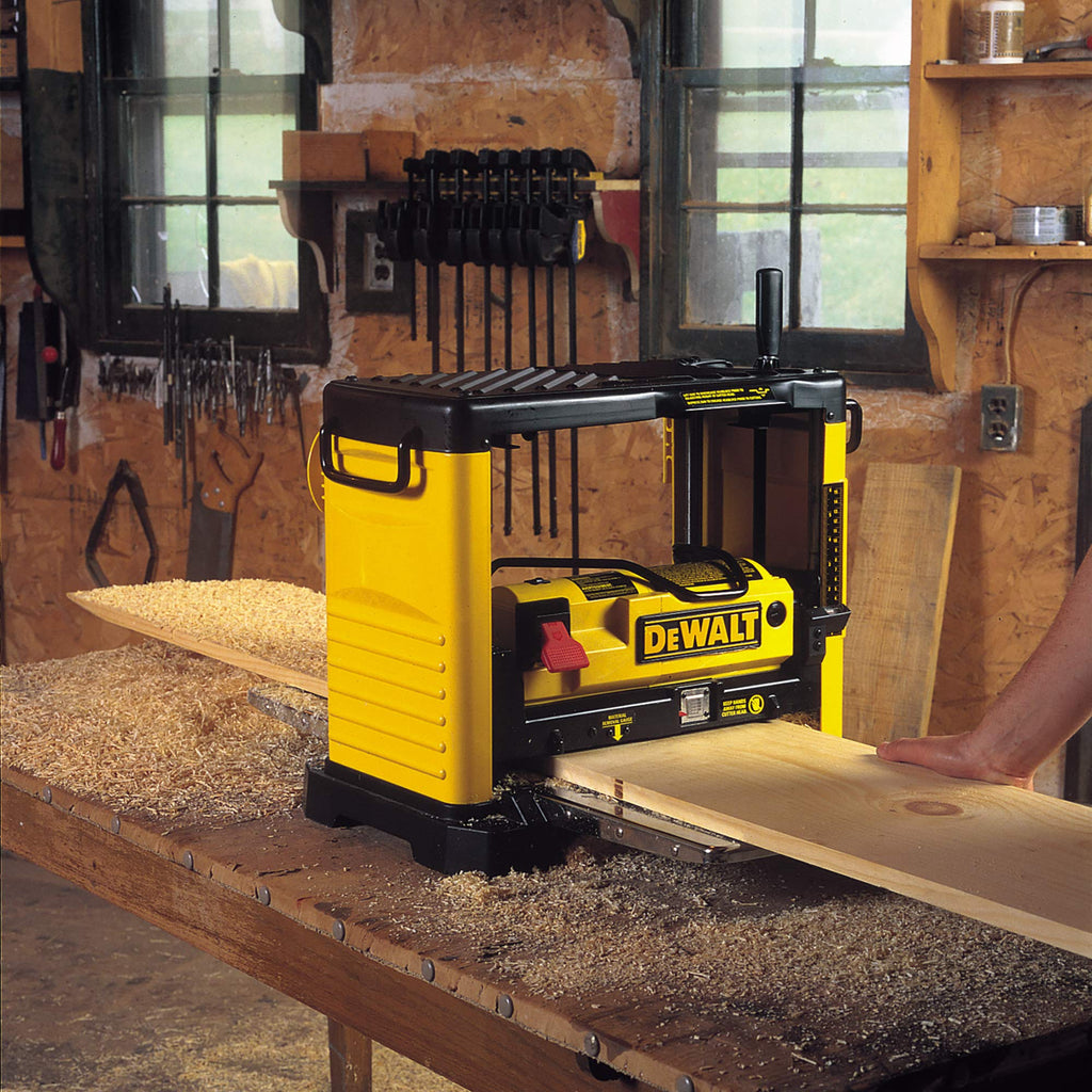 DEWALT DW733-QS - Cepillo de Regrueso Portátil 1.800 W, Schwarz, 52 x 31 x 44.5 cm