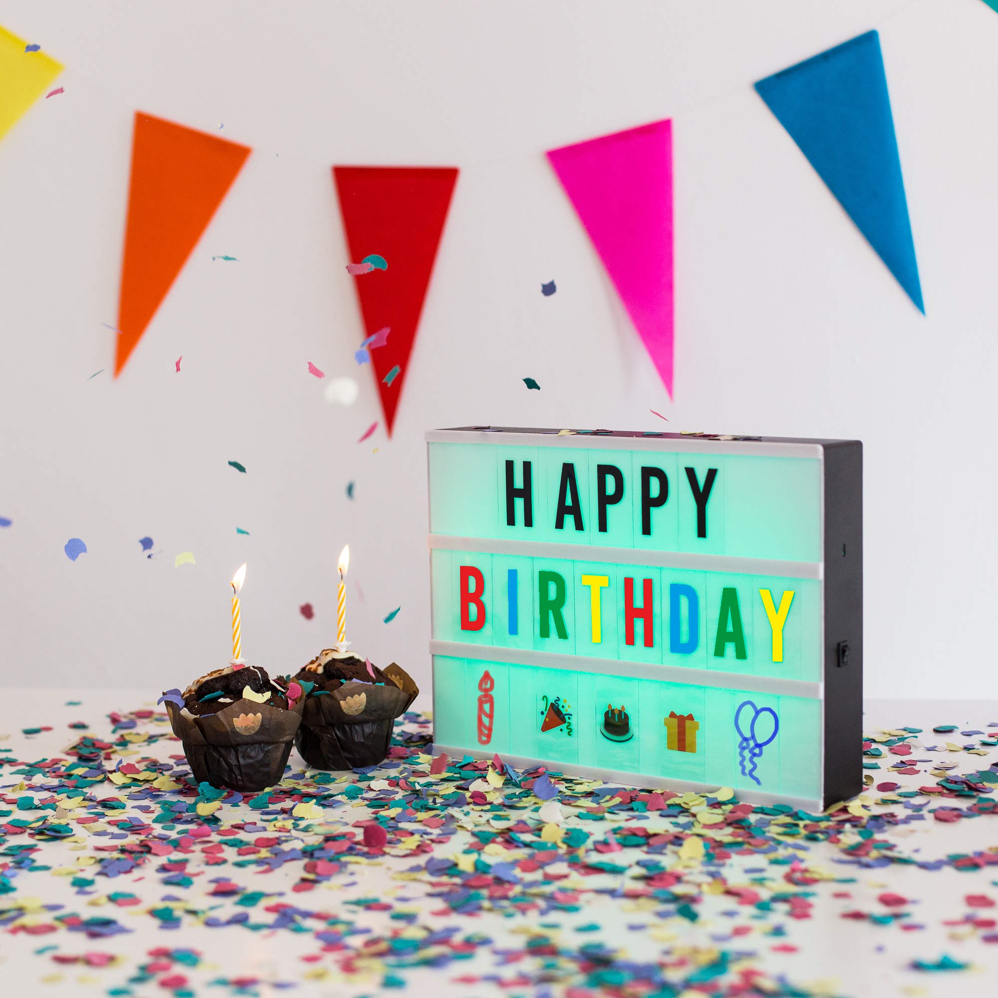 BONNYCO Light Box mit Farbwechsel, 400 Buchstaben, Emojis, 2 Stifte, USB, Ä Ö Ü ß Enthalten. Led Lichtkasten Buchstaben 16 Farben mit Programme, Led Leuchtkasten Schlafzimmer Wohnzimmer Deko Geschenk