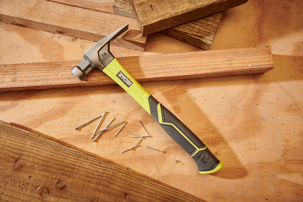 RYOBI Klauenhammer RH16FSS, Magnetischer Nagelhalter, 450 g, glatte Schlagfläche, Rutschfester Griff