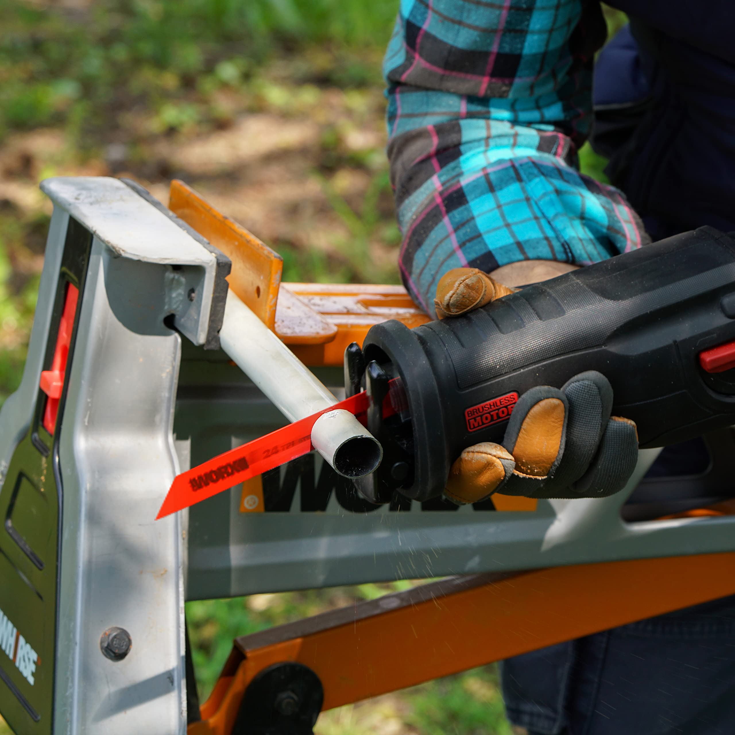 WORX WX516.9 NITRO Akku-Säbelsäge 20V - stark bürstenloser Motor - schneller Sägelblattwechsel - variable Schnittgeschwindigkeit - LED Licht - inkl. Holz- & Metallsägeblatt - ohne Akku & Ladegerät