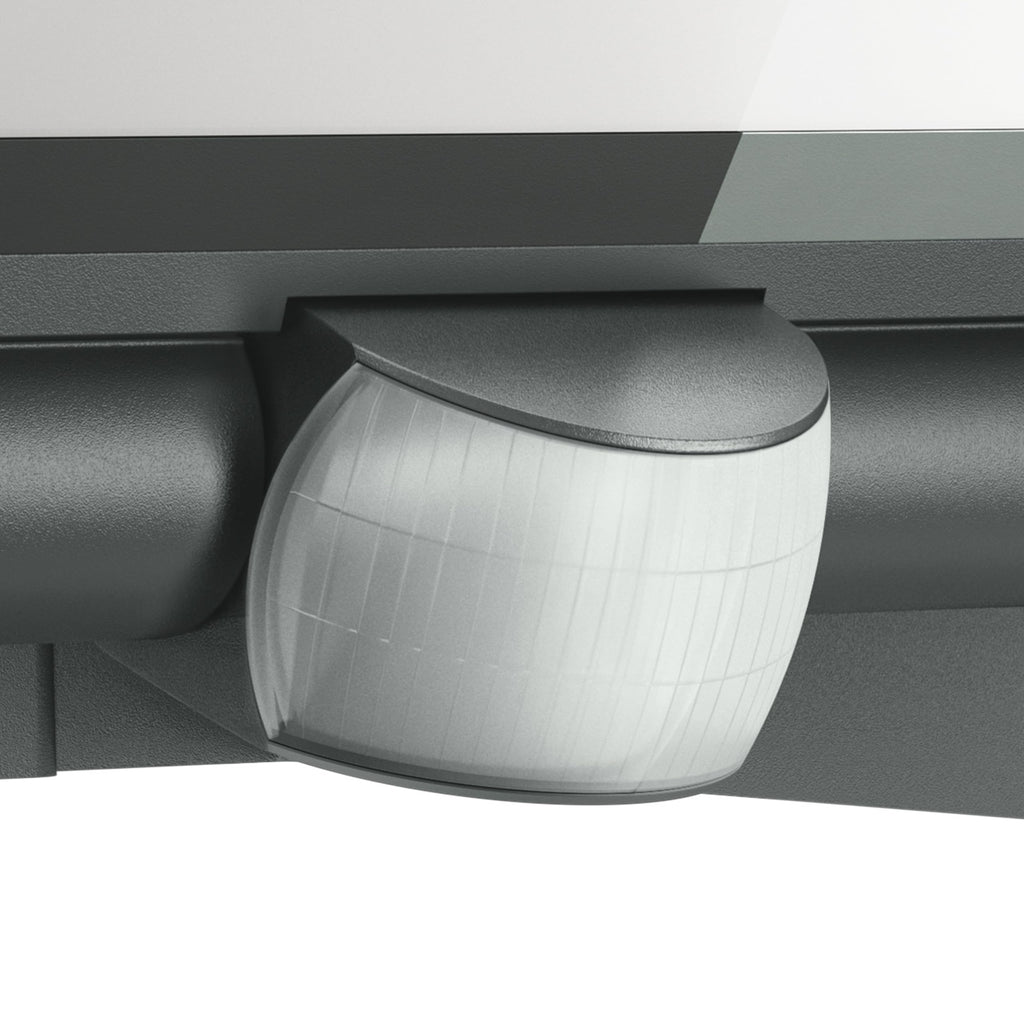 Steinel LED-Außenstrahler XLED ONE S anthrazit, 180°-Bewegungsmelder, 18,6 W, 2050 lm, 3000K, für Zufahrt, Hof und Garten, 065249, Aluminium