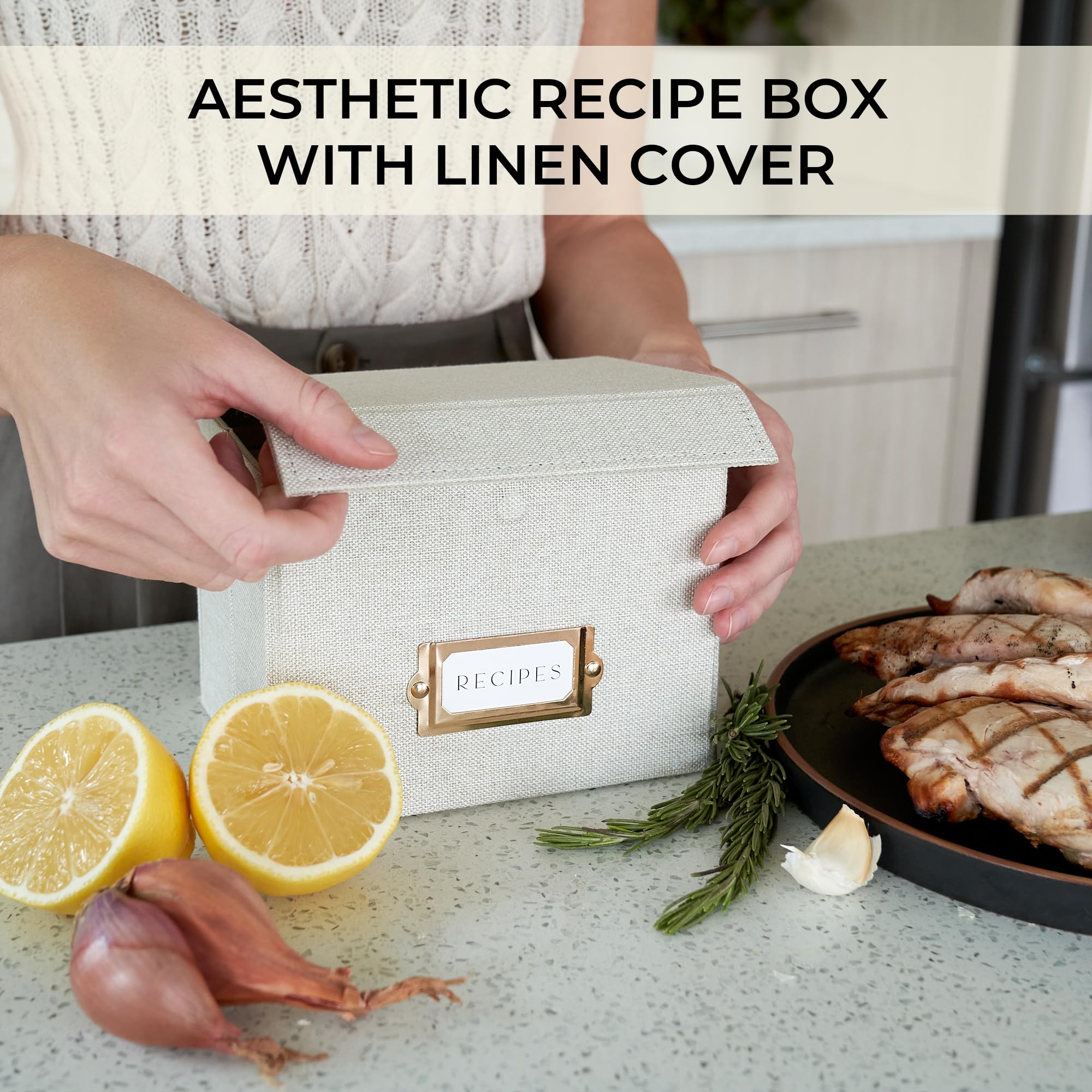 ZICOTO Schöne Rezeptbox aus Leinen – passend für 10,2 x 15,2 cm Rezeptkarten, um bis zu 250 Rezepte leicht zu organisieren – ein stabiler Kartenhalter und tolles Geschenk, das perfekt in jede Küche