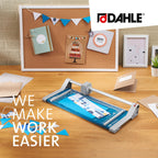 Dahle 507 Papierschneider (8 Blatt Schneidleistung, bis DIN A4) blau
