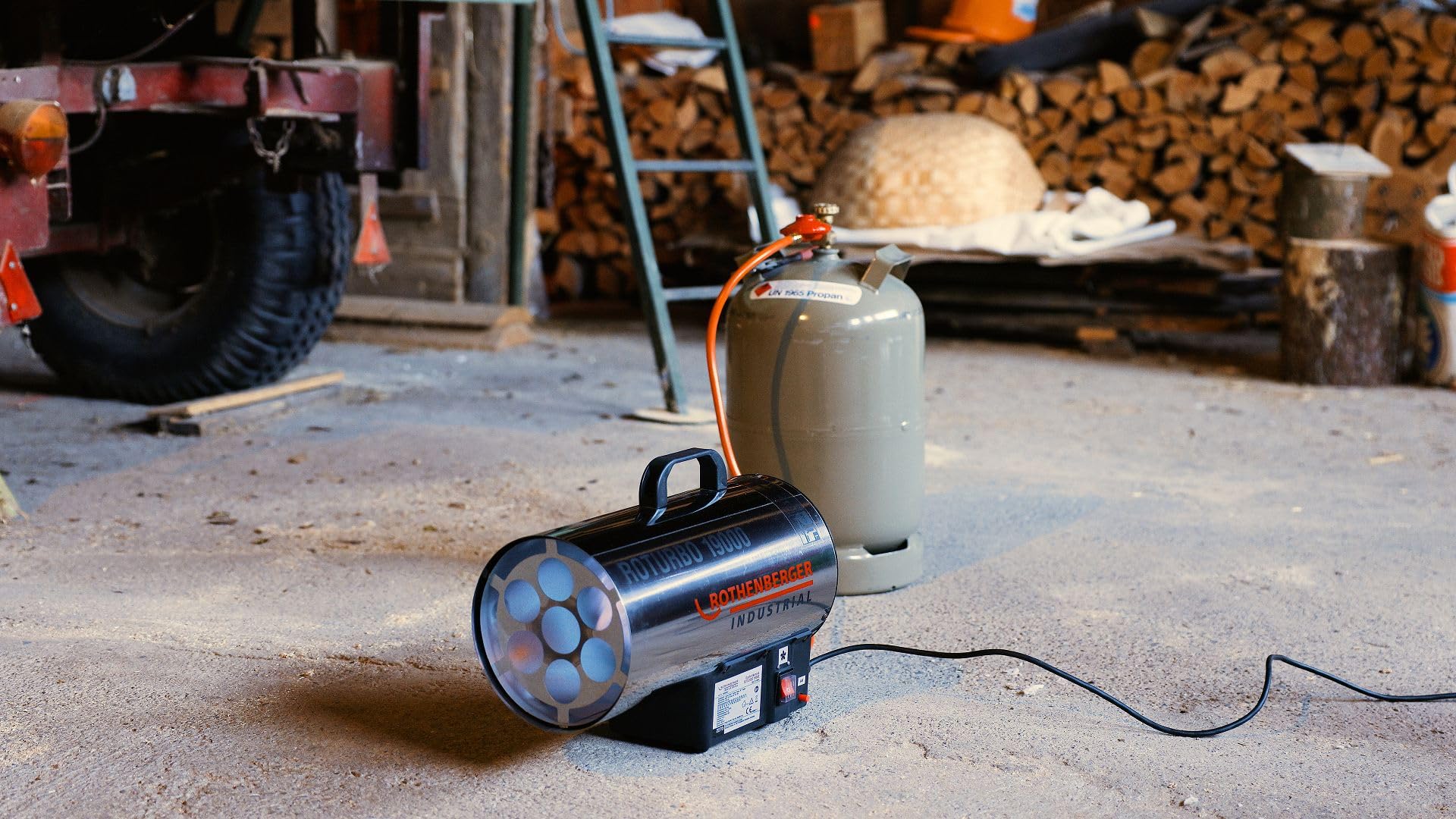 Rothenberger Industrial Gas Heiz Kanone/Gebläse RoTurbo 19000 inkl. Piezo-Zündung | Schlauch 1 m und Regler 300mbar | 18,2 kW | Thermosicherung | wettergeschützter Außenbereich | 1500000051