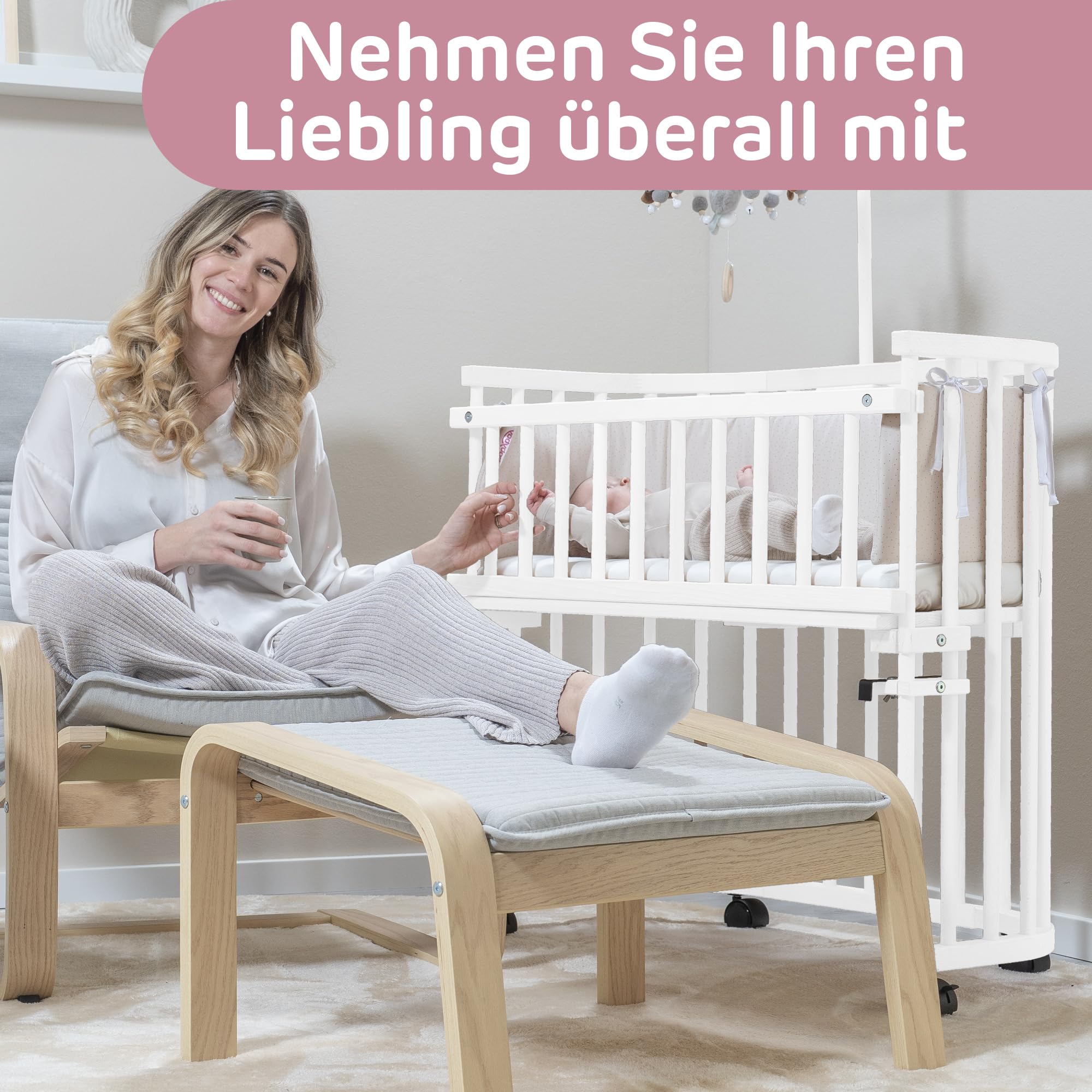 babybay Original Beistellbett aus massivem Buchenholz/kompakt & verwandelbar/Kinderbett Höhe stufenlos verstellbar/mitwachsendes Babybett (weiß lackiert) / inkl. Matratze, Gitter, Rollen