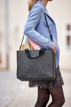 SIGEL BA410 Desk Sharing Bag Classic, Organizer für mobiles Arbeiten, absolut sicherer Stand: für Laptop bis 15,4 Zoll und Unterlagen, Synthetischer Filz, dunkelgrau, Medium 36 x 15 x 28 cm