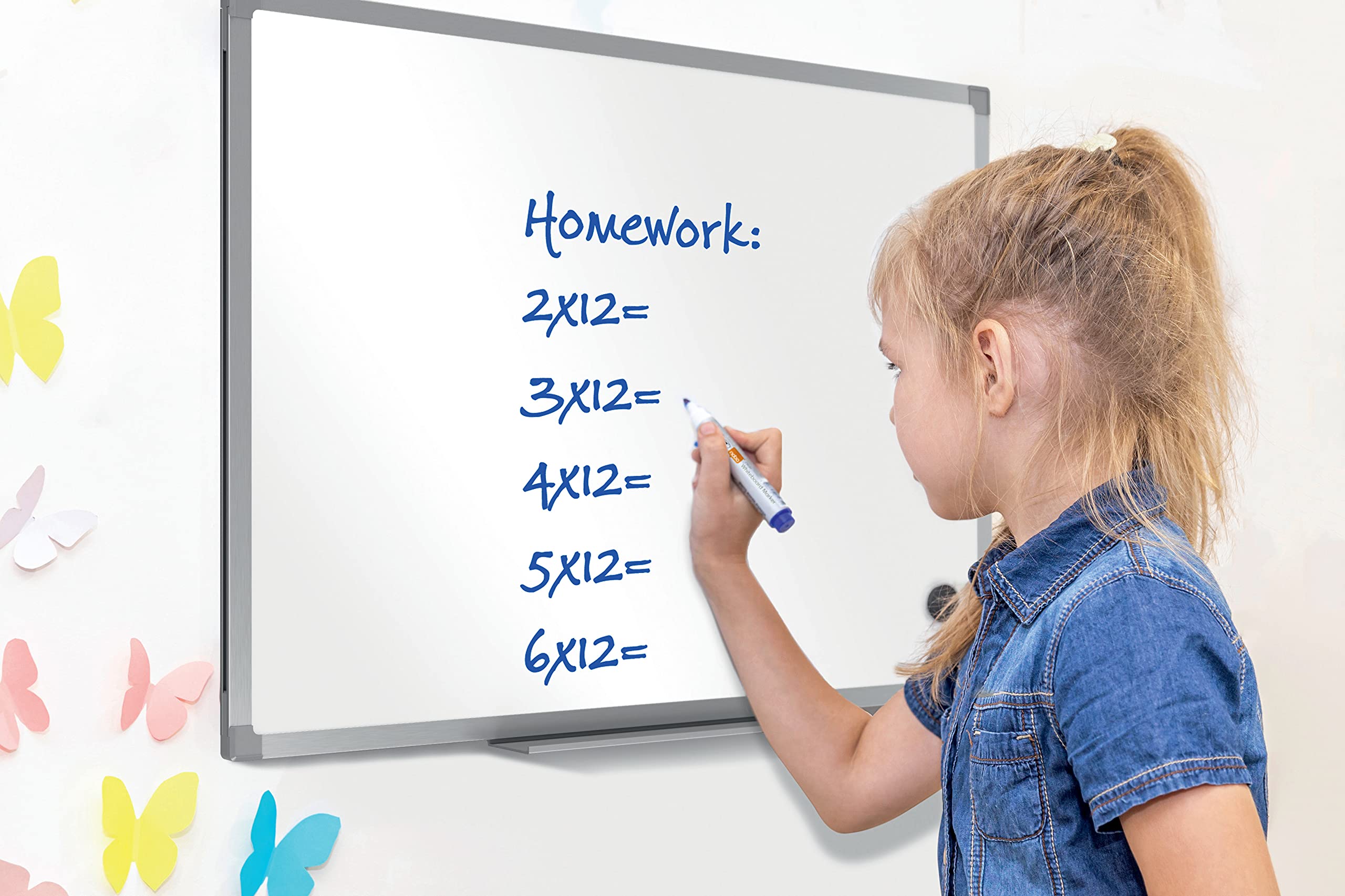 Nobo magnetisches Whiteboard aus Stahl, 90 x 180 cm, Aluminiumrahmen, Traditionelle Eckmontage, Inkl. Stiftablage, Weiß, Essence-Serie, 1915450