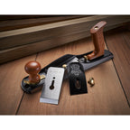 STANLEY Hobel Trockenbauwerkzeug Bankhobel (klassischer Bankhobel, 355 mm Eisenlänge, 50 mm Eisenbreite, Hobelmaul verstellbar, mit Einstellschrauben, FSC-zertifizierter Kirschholz-Griff) - 1-12-137