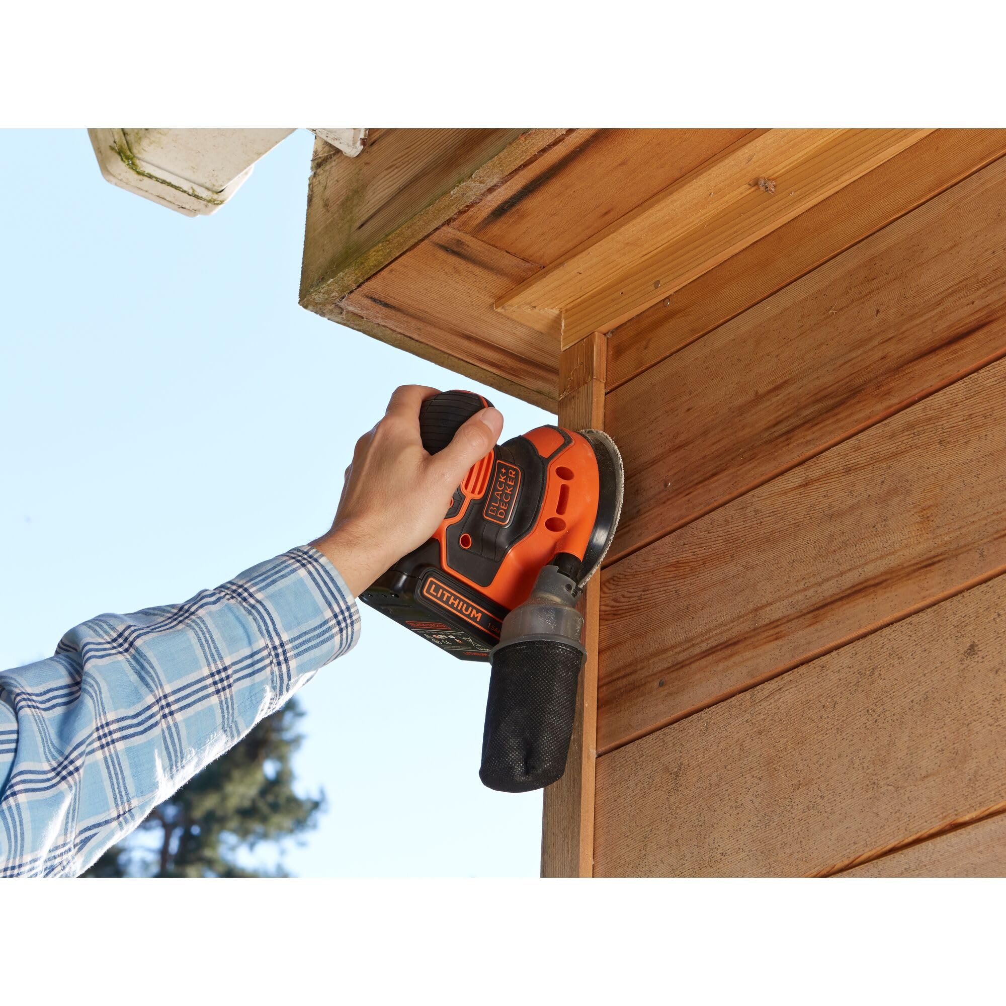 Black+Decker Akku-Exzenterschleifer / Schleifmaschine (18V, mit Staubfangbehälter, zum Schleifen/Polieren, ergonomische Multi-Positionsgriffflächen, Lieferung ohne Akku und Ladegerät), Schwarz, Orange