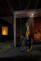 Osram ENDURA FLOOD PC 50W LED-Fluter, 3000K warmweiß, 5000 Lumen, IP65 Flutlicht, nachhaltiges Aluminium, 100 lm/W Effizienz, Dunkelgrau