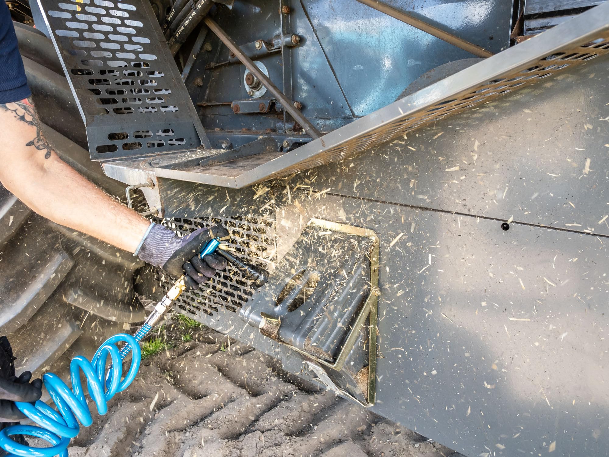 HAZET Turbo Druckluftpistole 9040T-1, Verwirbelungsdüse erzeugt starken Luftimpuls, 6 Bar Betriebsdruck mit ergonomischem Handgriff, für ein schnelles Entfernen von Staub, Spänen usw.