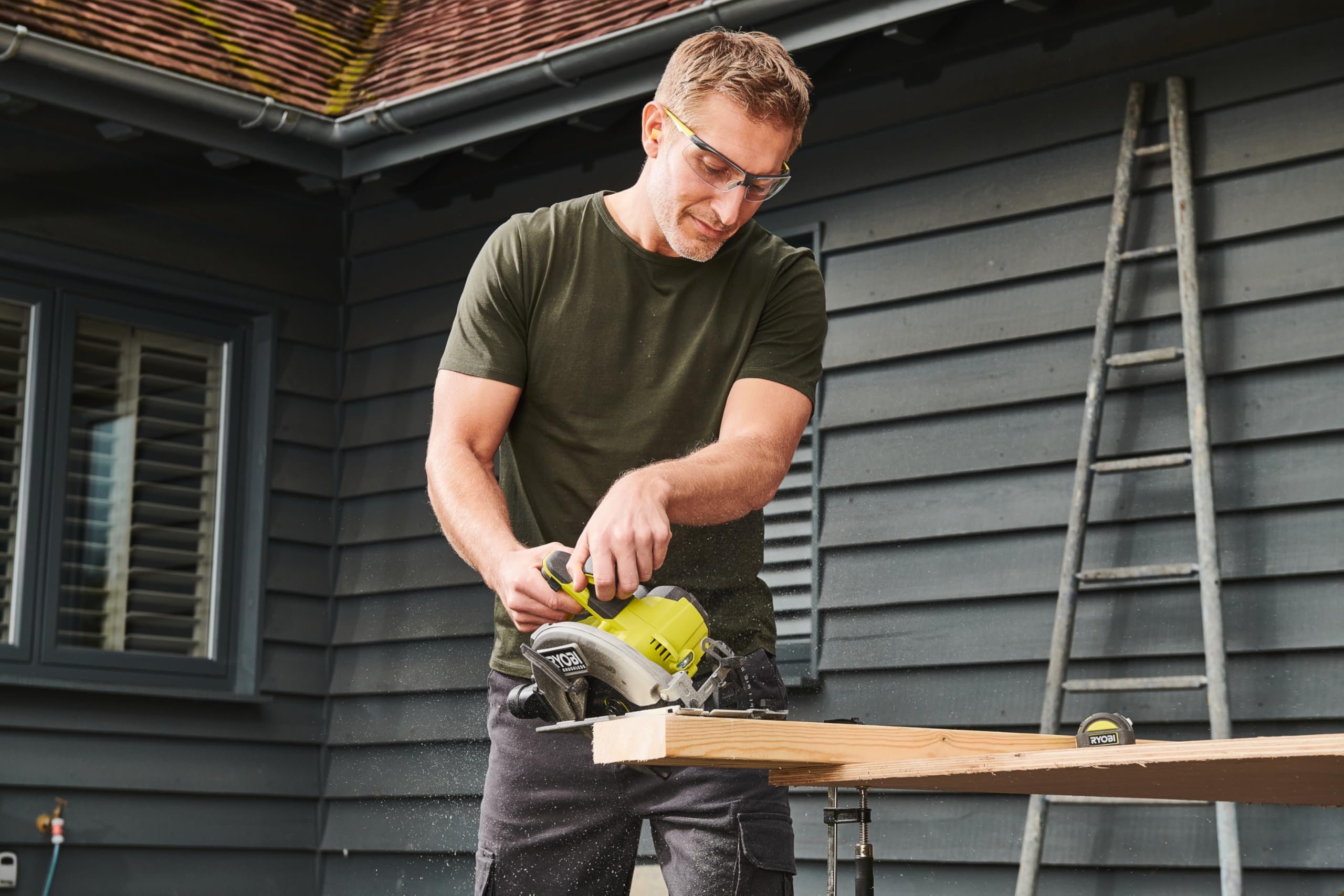 RYOBI 18 V ONE+ Brushless Akku-Handkreissäge RCS18BL-0, 184 mm Sägeblatt, werkzeuglose Einstellungen, ohne Akku und Ladegerät