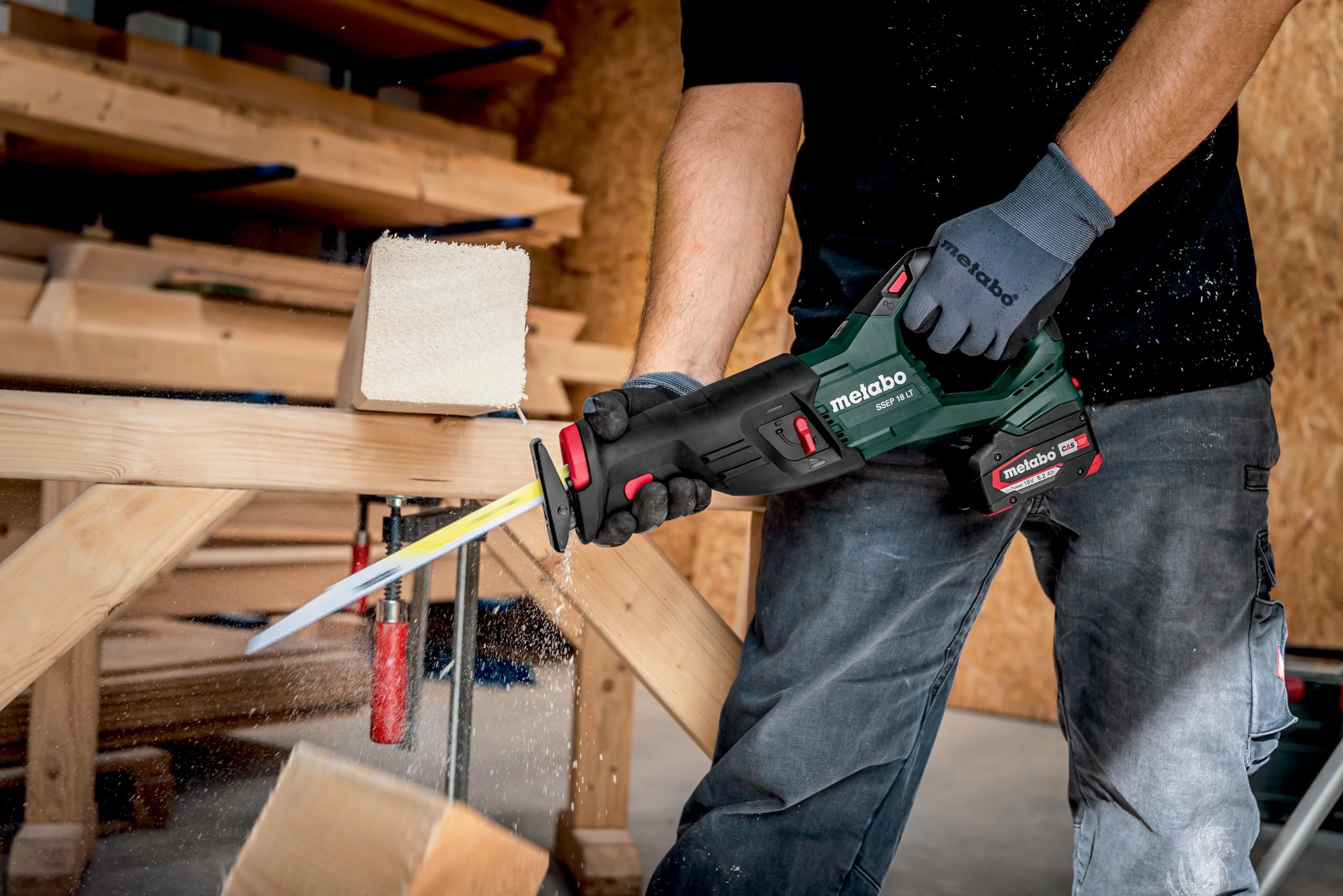 Metabo Akku-Säbelsäge SSEP 18 LT – 601616850 – 18 V – Ideal für schwer zugängliche Stellen – Ohne Akku und Ladegerät