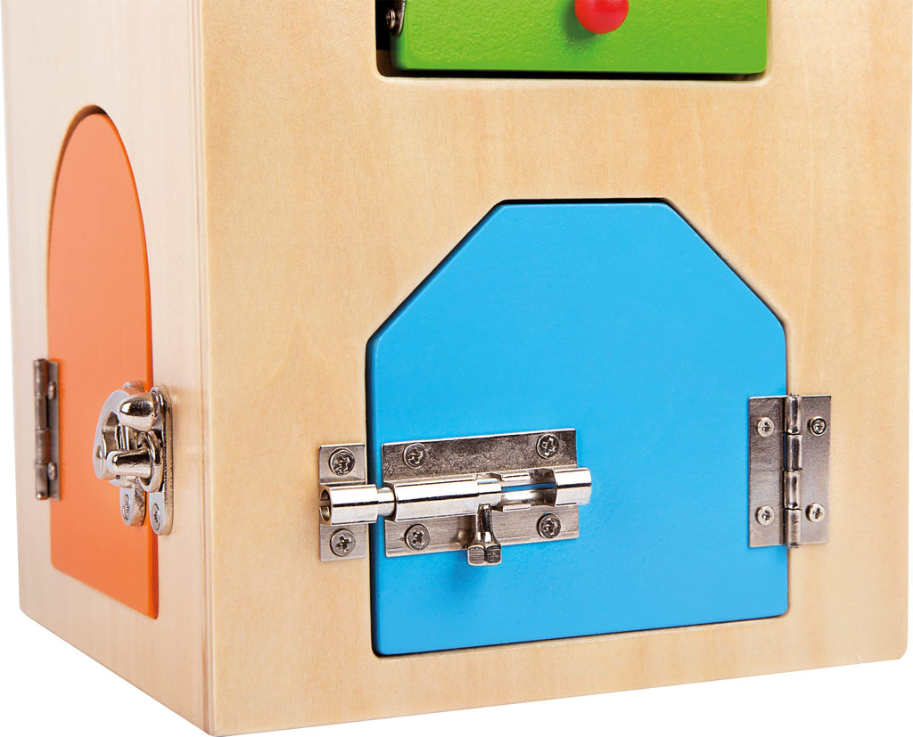 small foot Schlosshaus, aus Holz, mit Schlössern, Riegeln, Hebeln, Scharnieren und Sicherheitskette, ab 3 Jahren, 4432 Spielzeug, Naturholz
