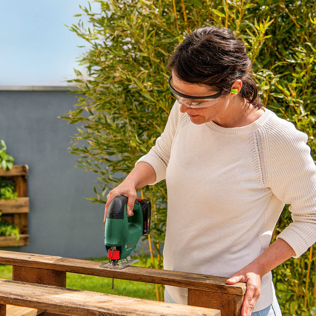 Bosch Akku Stichsäge EasySaw 18V-70 (2,0 Ah Akku, 18 Volt System, mit 1 Stichsägeblatt, Ladegerät AL 18V-20, im Karton)