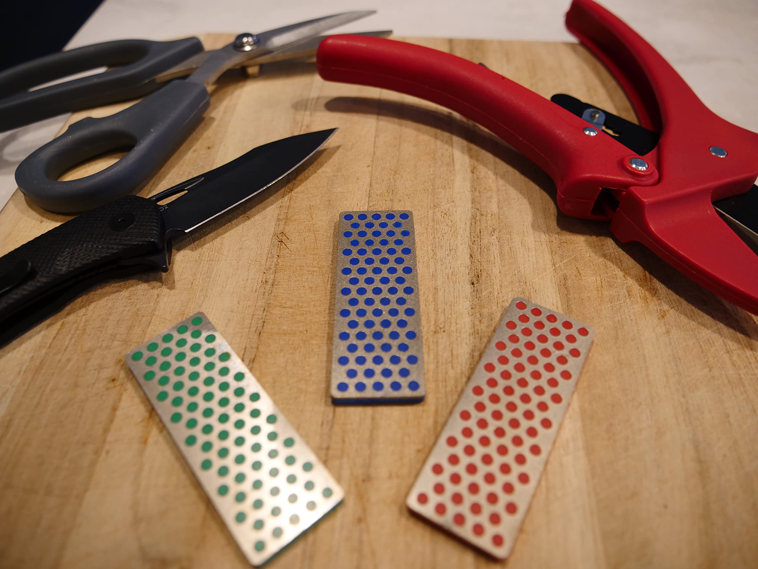 DMT Diamond Whetstone, Diamant Mini-Schleifstein 70mm Set Grob, Fein, Extrafein, Kompakter Wetzstein für Messer und Werkzeuge, Passend für SimpleSharp (2 Stück erforderlich), Made in USA, W7EFC