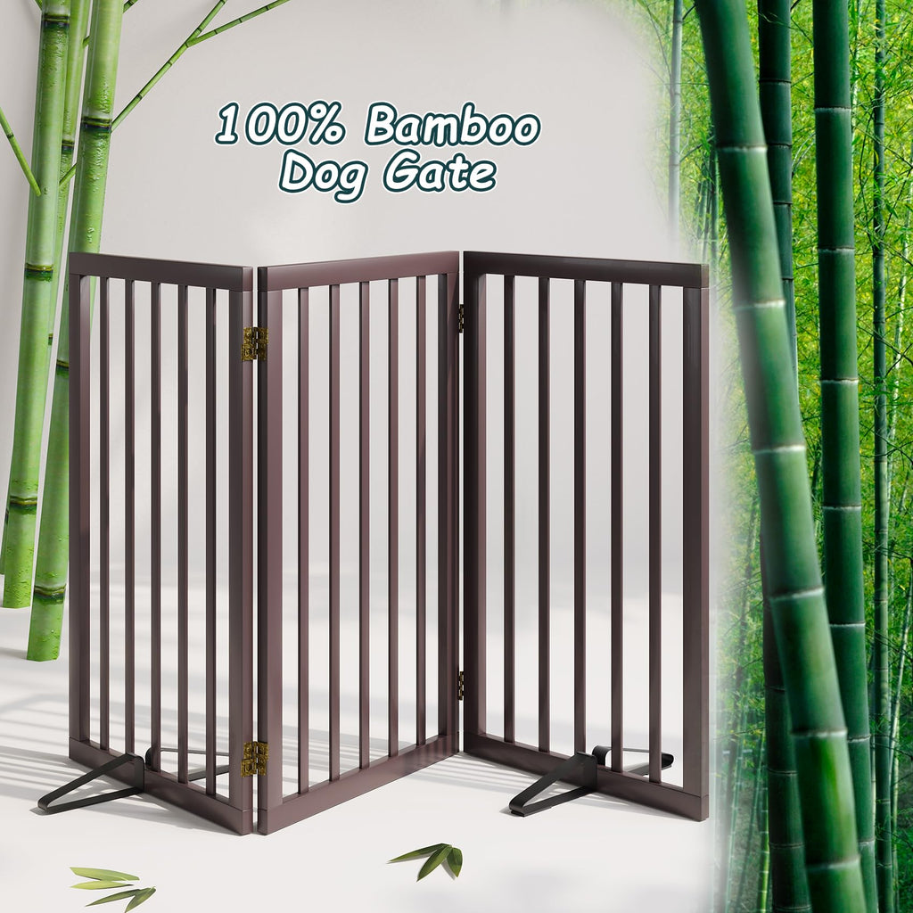 Semiocthome Absperrgitter für Hunde, 3-Panel Hundegitter, ausgestattet mit 2 Metallstützen, 82 cm hoch, faltbares Gitter für den Innenbereich, erweiterbar bis 140 cm Breite, Braun