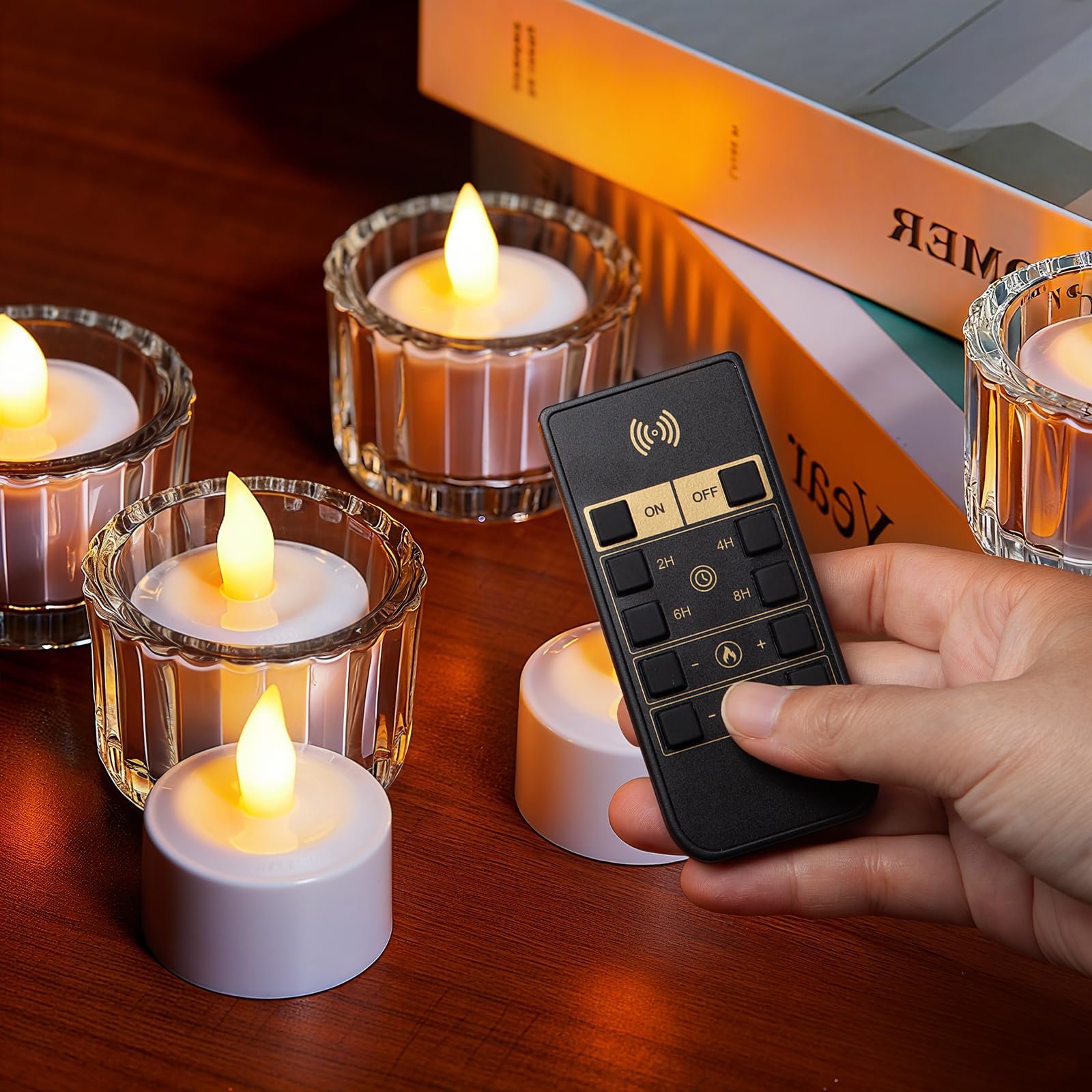 EXTSUD 6 Stück LED Teelichter Kerzen mit Fernbedienung und Timerfunktion, Wiederaufladbare Led Kerzen Flackernde Flamme Elektrische Teelichter für Hochzeiten Partys Tisch Halloween Weihnachtsdeko