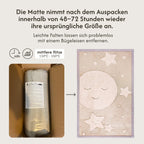 Wolkenweiche Spielmatte Baby 200x150x2,5cm, mond&Sterne – Teppich für Kinderzimmer mit hochwertigem Memory-Schaum – Krabbelmatte Baby mit Rutschfester Unterseite, Tatami Matte